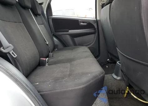 2010 Suzuki Sx4 z USA, uszkodzony, nr VIN JS2YB5A37A6301923